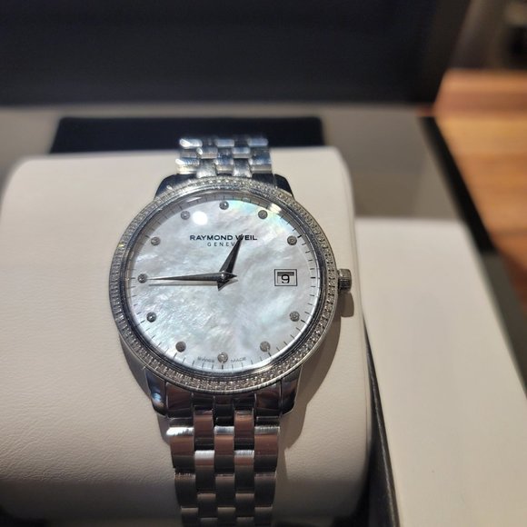 Women's Raymond Weil  Diamond Watch - Picture 2 of 3